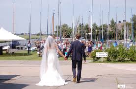 Trouwlocatie aan water Hemelum