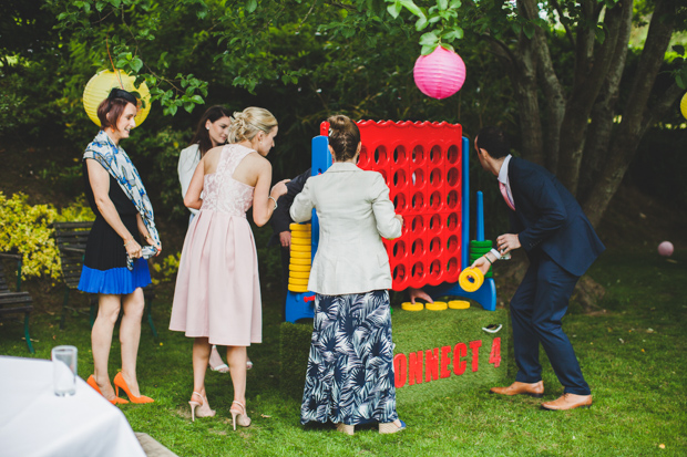 spellen tusssen ceremonie en huwelijksreceptie