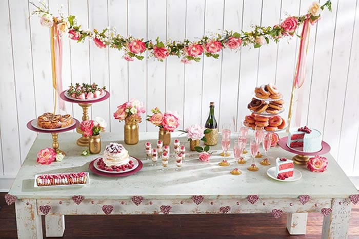 decoratie-bruiloft-dessert-tafel